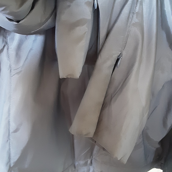 J Jill Zippered Jacket , and Zippered Cuffs - Picture 2 of 7